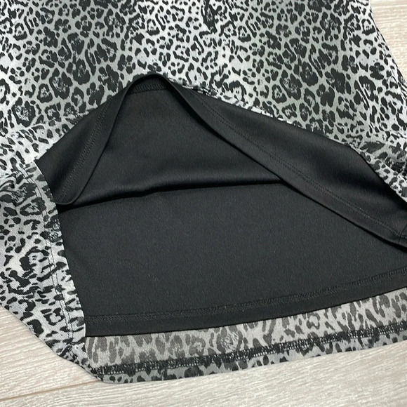 Roz & Ali Leopard Print Blouse 3/4 Rolled Tab Sleeve XS - Picture 12 of 16